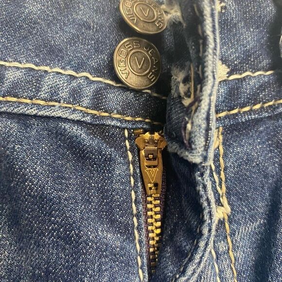 VIGOSS The New York Capri Women’s Junior Sz  9 Lightly Distressed Jean Inseam 21 - Picture 5 of 11
